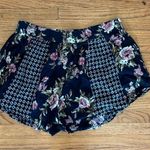 Band of Gypsies  shorts Photo 0