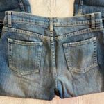 Bisou Bisou distressed stretch Capri  jeans in excellent condition!  Sz 6 Photo 1