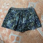 Lululemon Vintage  City Skort Floral Sport Printed White Black W8629S size 10 Photo 3