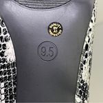 Worthington  Lorna Snakeskin Ankle Booties Women 9.5 Pointed Toe Memoryfoam Zipup Photo 8