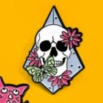 NWT White Skull w Green Butterfly Pink Flowers on Blue Background Lapel Pin 🎁 Photo 1