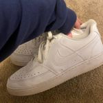 Nike white  shoes Photo 1