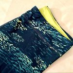 Rbx Active NAVY BLUE NEON GREEN PRINT PATTERNED CAPRI WORKOUT LEGGINGS — LARGE — LIKE NEW! Photo 1