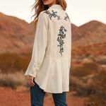 Lola P Embroidered White Cotton Boho Western Floral Button Front Top Size Large Photo 1