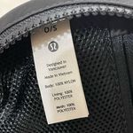 Lululemon Oval Top-Access kit Vol 3.5L in Black Photo 11