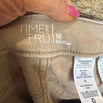 Time and Tru Tan Ankle Cropped Jeans Size 10 Photo 2