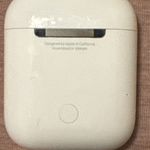 Apple AirPods 2nd Generation Photo 4