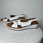 Ron White Priya Lightweight Leather Wedge Sandal in White and Gold Accents Size 11 Photo 1