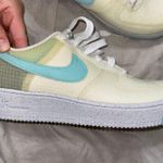 Nike Air Force 1 Photo 1