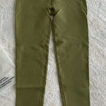 Gymshark  Griffin Green Pause Seamless Leggings Photo 0