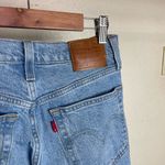 Levi's Levi’s Wedgie Straight Fit Women’s Jeans Size 25 Photo 6