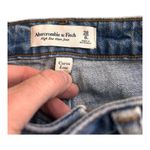 Abercrombie & Fitch  High Rise Mom Jeans in a medium wash Size 28 (6) Photo 6