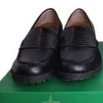 EastLand Black Loafer Newbury Size 9 Photo 0