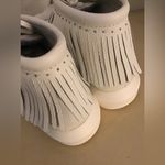 Hollie Watman women white leather fringe platform moccasin sneakers Size9.5 Size 9.5 Photo 10