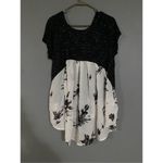 Xhilaration  Black And White Floral High Low Short Sleeve Top XL Photo 6