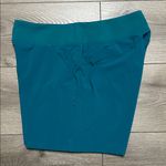 Mountain Hardwear  Mid Rise Nylon Stretch Hiking Casual Shorts Teal Blue Size M Photo 2