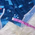 Under Armour graphic print running shorts sz medium Photo 5