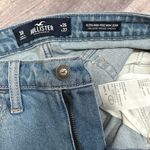 Hollister  Ripped Light Wash Mom Jean Womens 3 / 26 (27X27) Ultra High Rise Denim Photo 7