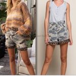 POL  camo shorts Sz Med D29 Photo 1