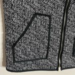 Wanna B  Vest Women's Large Black and White Zipper Pockets Quilted Fall Winter Photo 1