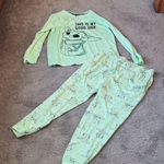 Star Wars  Yoda Green "This Is My Good Side" Pajama Set SIZE M Photo 0