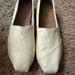 Toms  Shoes Photo 2