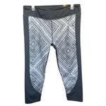 Fabletics  Sydney Capri Heather Grey Tao Print/Black XL NWT #756 Photo 3