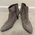 Naturalizer  Nadine Ankle Bootie Gray Suede Size 6.5 Winter Holiday Party Work Photo 0