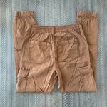 SO  NWOT Women's Tan Cargo Joggers Photo 3