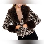 Le lis  Cheetah animal print Faux Fur cropped button jacket size Medium NWT Photo 9