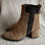 Tod's  Classic Tan Suede Heeled Chelsea Boots Size 37‎ Photo 0