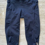 Athleta  Size XS Crop Capri Legging‎ Black Stretchy Photo 0