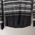 White House | Black Market sz S black white off shoulder sweater Photo 6