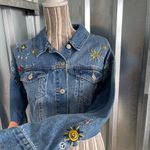 Forever 21  PLUS PREMIUM JEAN JACKET EMBROIDERED STARS RAW HEM XS Photo 3