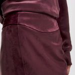 Lululemon NWT Scuba High-Rise Mini Skirt Velvet; Size L Color: Garnet Photo 4