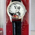 Disney New In Box Disneyland Resort Limited Release Mickey Mouse Leather Watch-Unisex Photo 8
