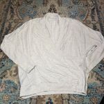 Lululemon pull over Photo 0