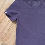 FIGS  Casma scrub top. Size XS. Purple shadow. Three front pockets Photo 2