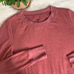 Alo Yoga  • alolux glimpse long sleeve split tee Photo 9