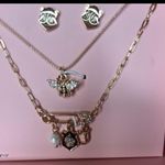 Juicy Couture NECKLACE AND EARRING SET Photo 1