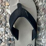 Volcom Flip Flops. Photo 4