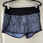 Lululemon Hotty Hot Short 2.5” Photo 0