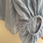 Entro Women’s Chevron Textured Blouse Size Large Blue V Neck Boutique Photo 4