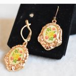 Source Unknown NIB Eccentric Victorian Yellow Rose Floral Gold Tone French Hook Earrings Photo 2