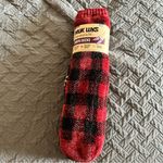 Muk Luks Cabin Cozy Red and Black Winter Socks 2 Pack NWT Photo 2
