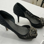 Nine West Womans  Jaquita Slip On Pumps 7 M Black Stiletto Peep Toe Brooch Detail Photo 0