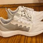 Reebok Sneakers Photo 2