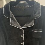 House of Harlow 1960 Velour 2 Piece Pajama Set, Black with White Pipping, Size L Photo 2