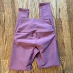 Alo Yoga  Airlift Leggings - Rosewood Photo 6