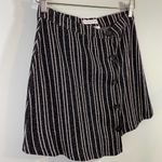 Urban Outfitters Women's Black & White Textured Striped A-line Skirt Size S Photo 4